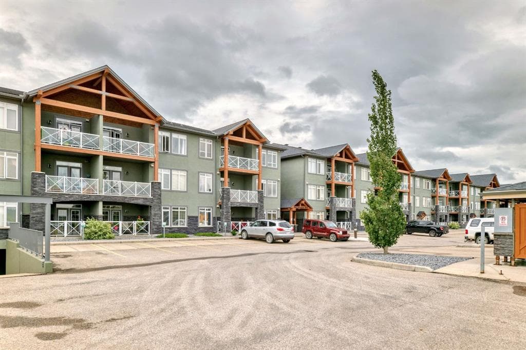 1-bed Apartment for sale at 111, 1005B Westmount Drive, Strathmore