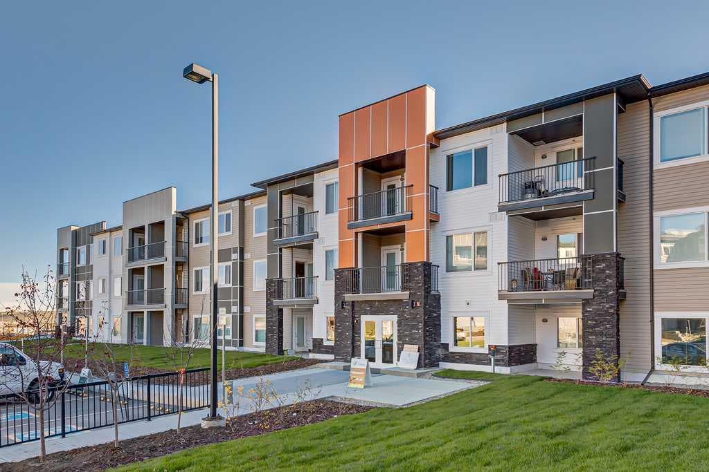 2-bed Apartment for sale at 201, 4 Sage Hill Terrace NW, Calgary