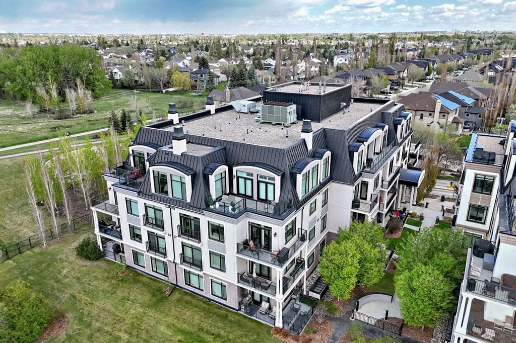 105, 121 Quarry Way SE — photo 1