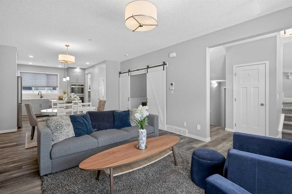 5-bed Detached for sale at 31 Lucas Boulevard NW, Calgary