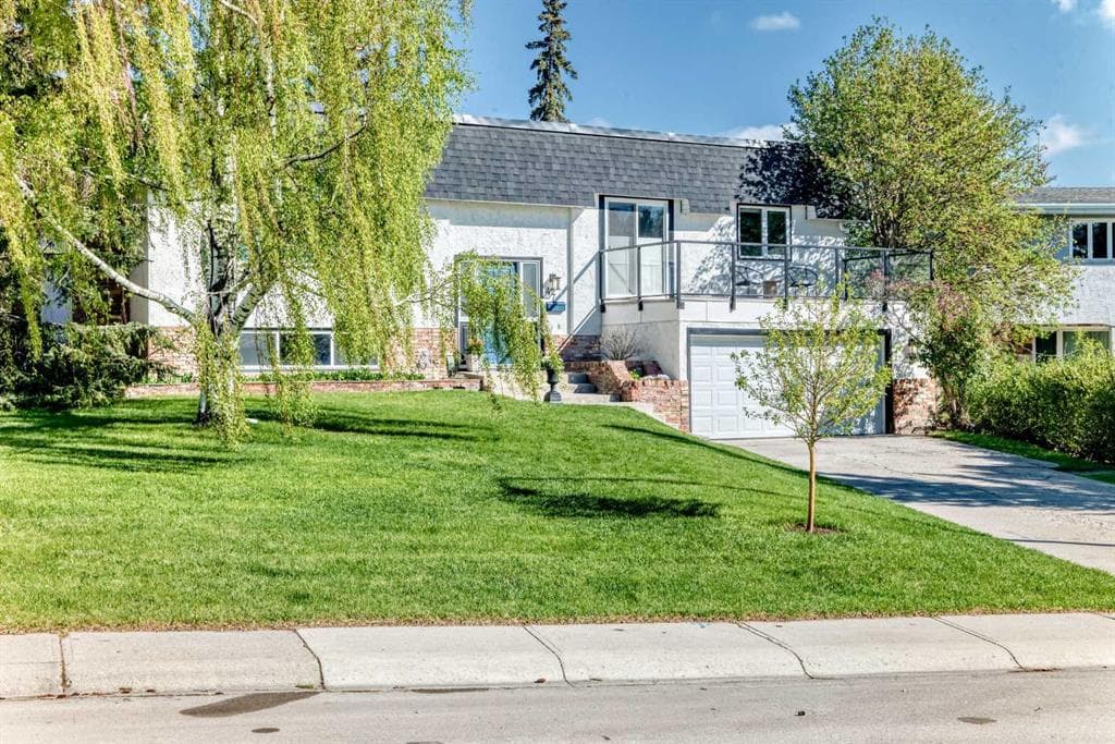 3-bed Detached for sale at 47 Coleridge Crescent NW, Calgary