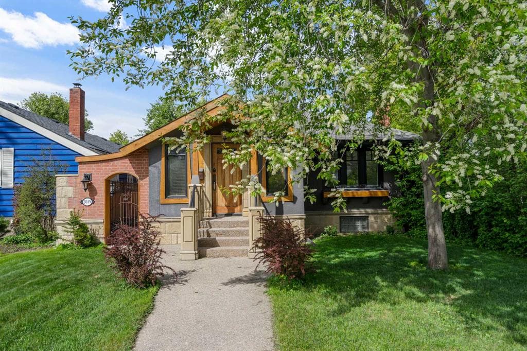 2-bed Detached for sale at 3035 4 Street SW, Calgary