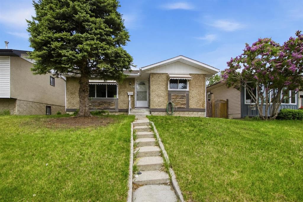 3-bed Detached for sale at 4112 - 13 Avenue NE, Calgary