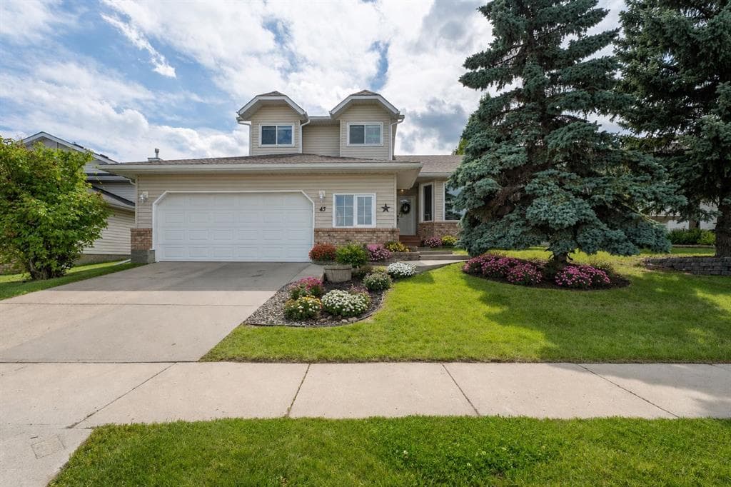 4-bed Detached for sale at 43 Westridge Drive, Okotoks