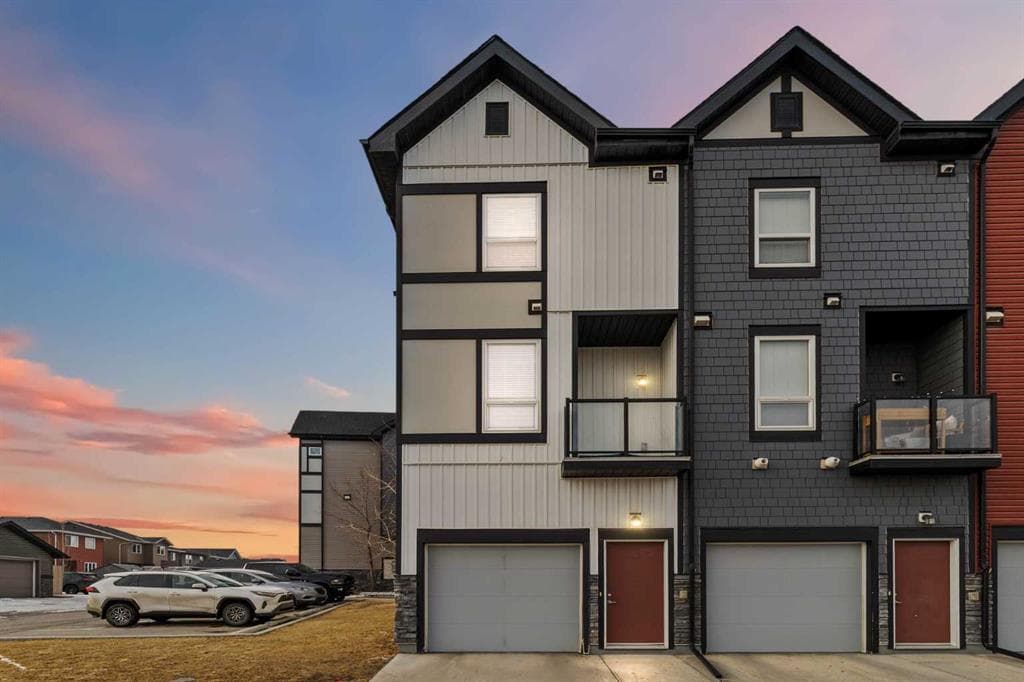 2-bed Townhouse for sale at 402, 11 Evanscrest Mews NW, Calgary