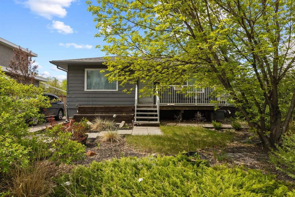 4-bed Detached for sale at 2615 17A Street SW, Calgary