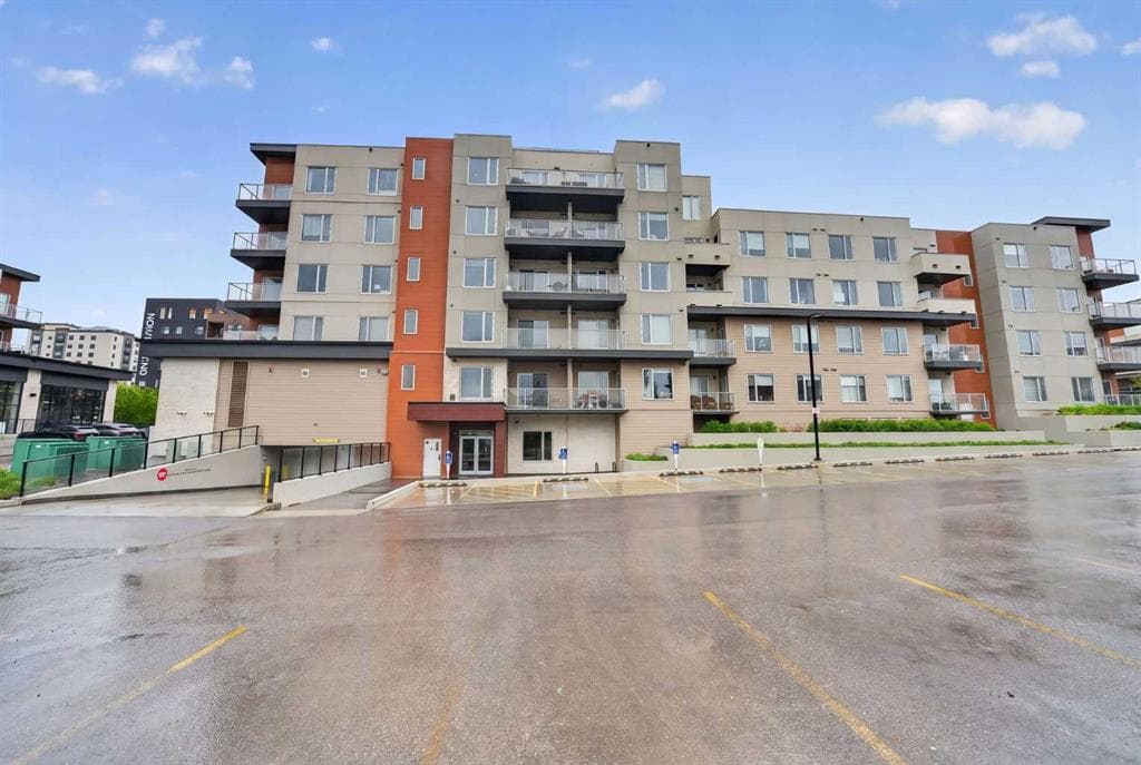 1-bed Apartment for sale at 403, 71 Shawnee Common SW, Calgary