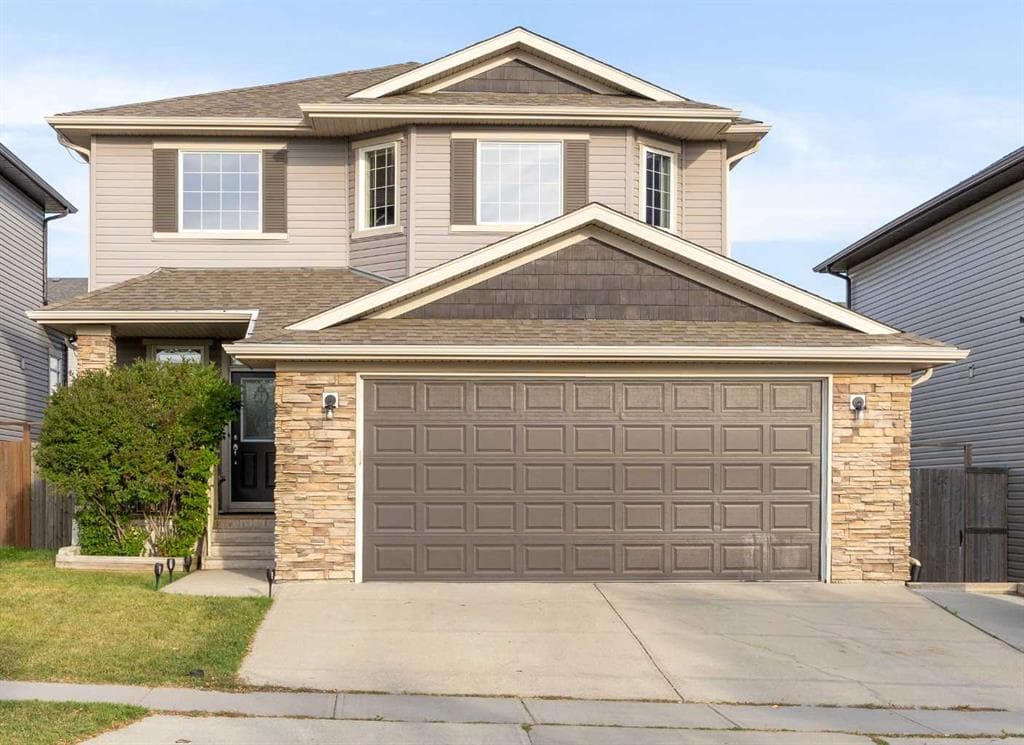 4-bed Detached for sale at 148 Westland Street, Okotoks