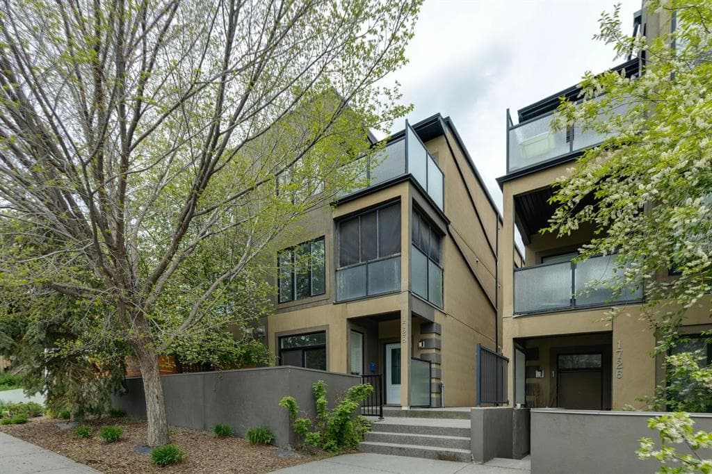 3-bed Townhouse for sale at 2, 1728 27 Avenue SW, Calgary