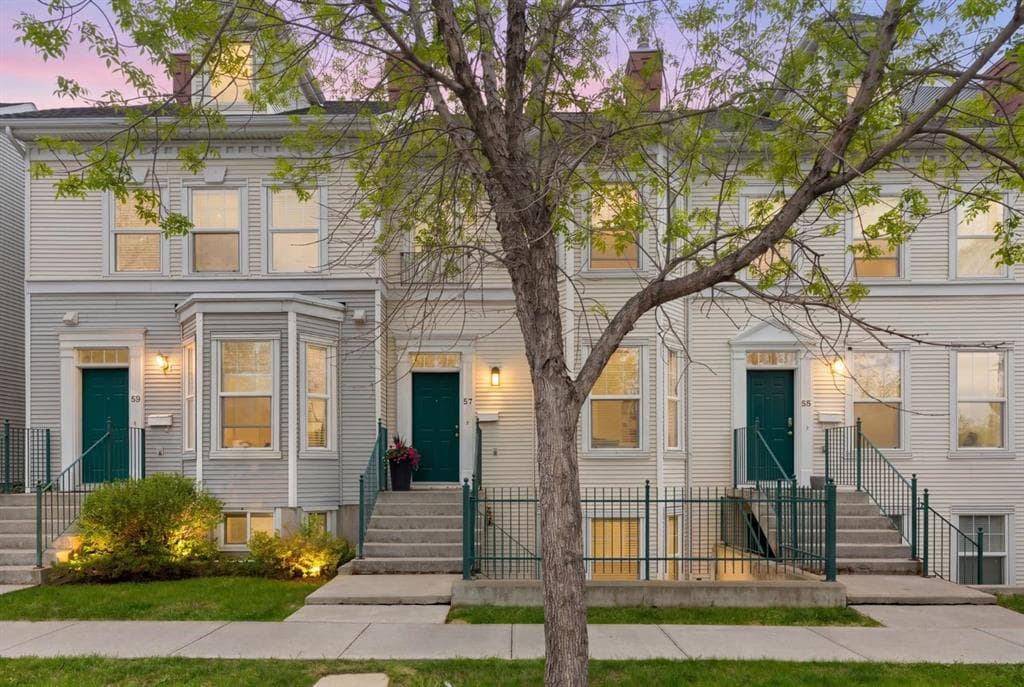2-bed Townhouse for sale at 57 Prestwick Park SE, Calgary