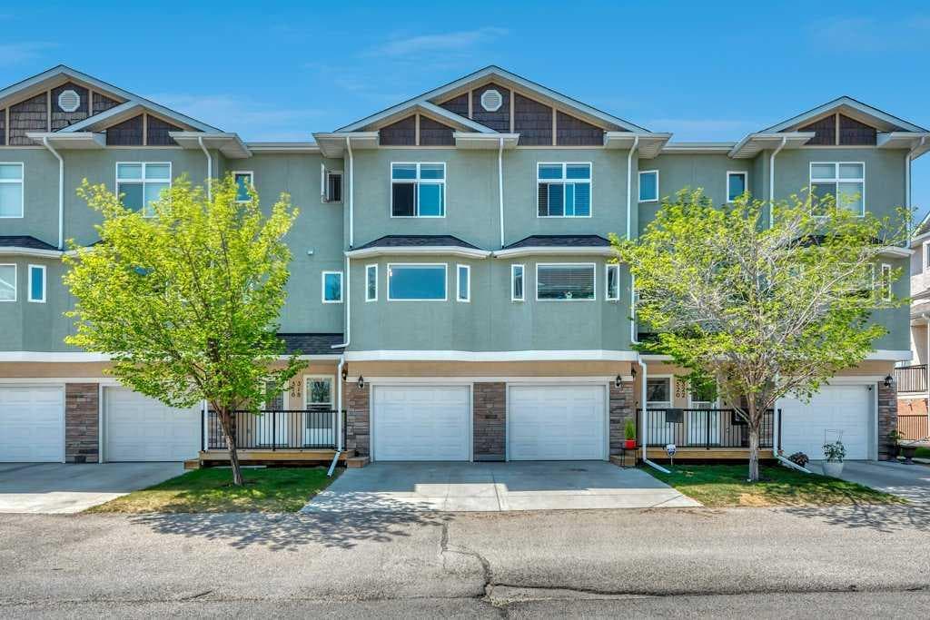 3-bed Townhouse for sale at 318 Strathcona Circle, Strathmore