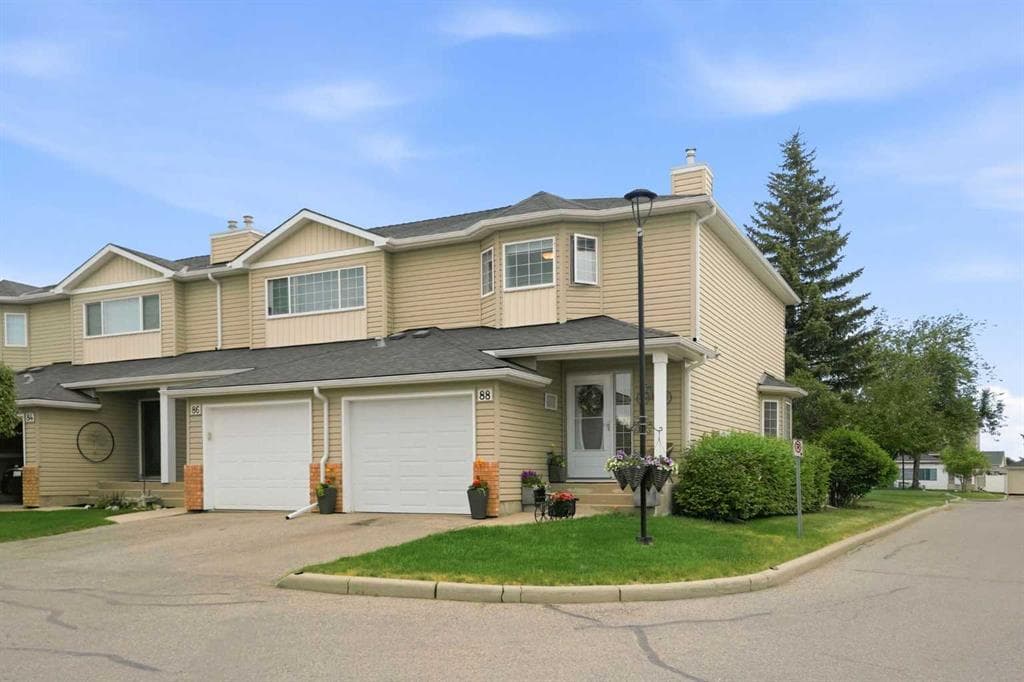 3-bed Townhouse for sale at 88 Chaparral Ridge Terrace SE, Calgary