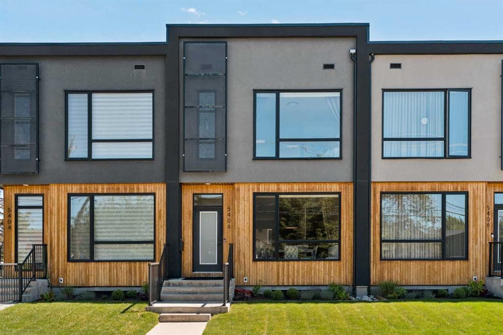 5406 21 Street SW — photo 1
