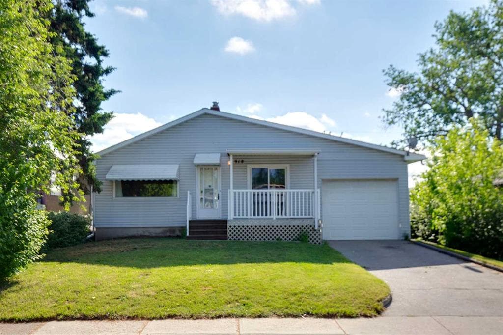 4-bed Detached for sale at 918 38 Street SE, Calgary