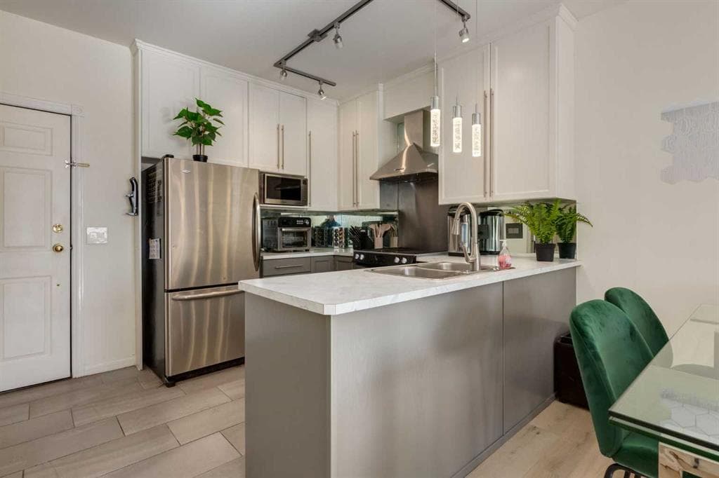 2-bed Apartment for sale at 132, 1920 14 Avenue NE, Calgary