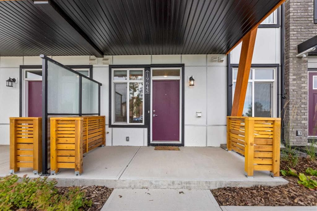 1-bed Townhouse for sale at 19645 48 Street SE, Calgary