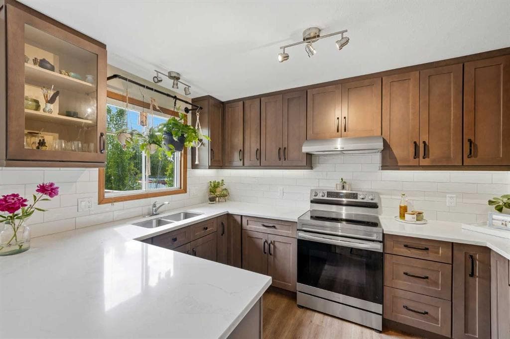 10 Carolina Drive — photo 1