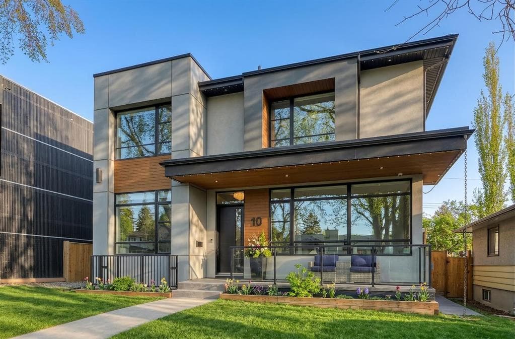 6-bed Detached for sale at 10 Lissington Drive SW, Calgary