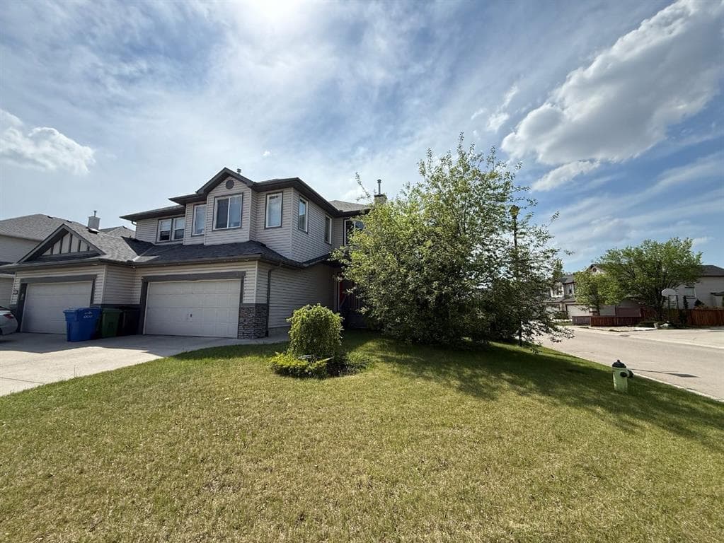3-bed Semi-detached for sale at 217 West Creek Circle, Chestermere