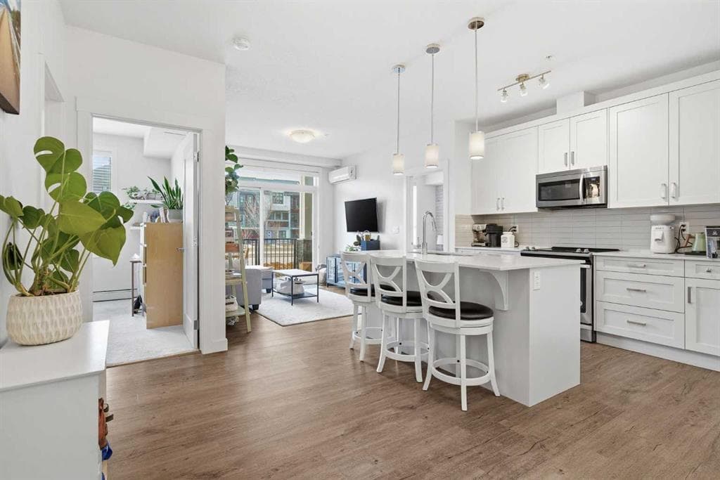 2-bed Apartment for sale at 104, 20 Walgrove Walk SE, Calgary