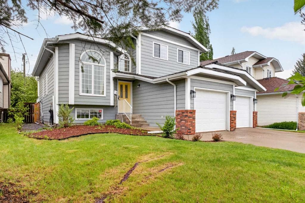 4-bed Detached for sale at 499 Sunmills Drive SE, Calgary