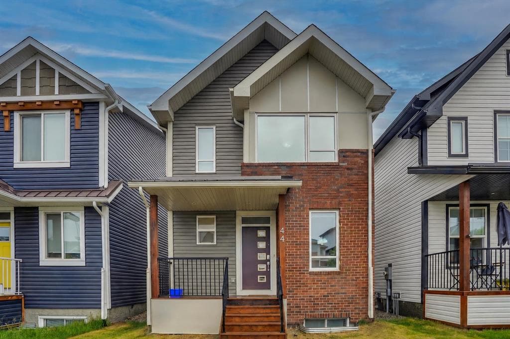 5-bed Detached for sale at 44 Seton Villas SE, Calgary
