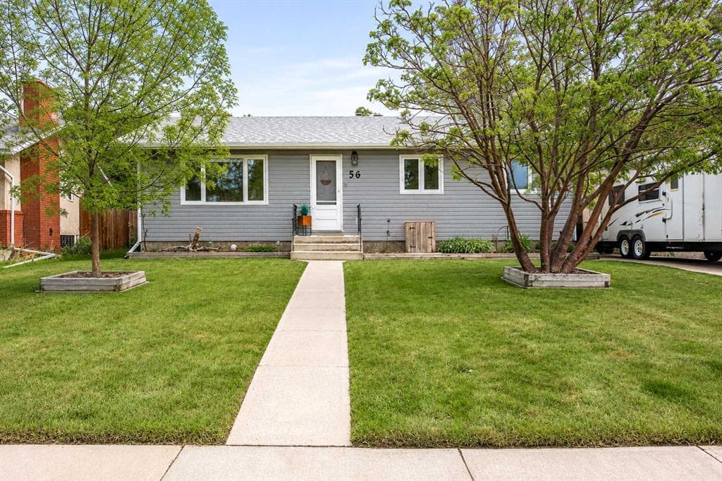 4-bed Detached for sale at 56 Chinook Crescent W, Brooks