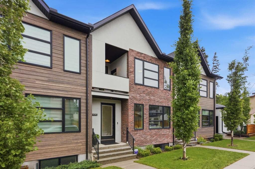 3-bed Townhouse for sale at 2009 12 Street NW, Calgary