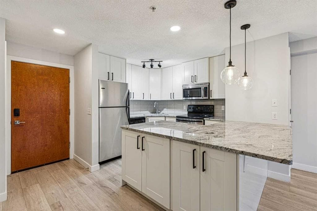 1-bed Apartment for sale at 304, 317 19 Avenue SW, Calgary