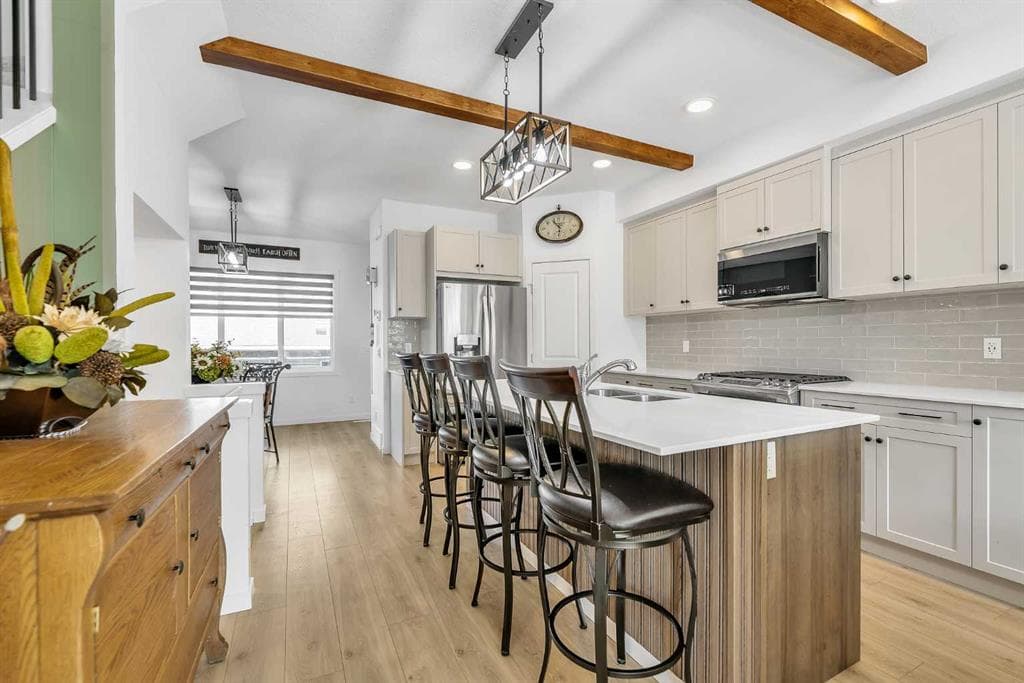 4-bed Townhouse for sale at 7 Emberside Park, Cochrane