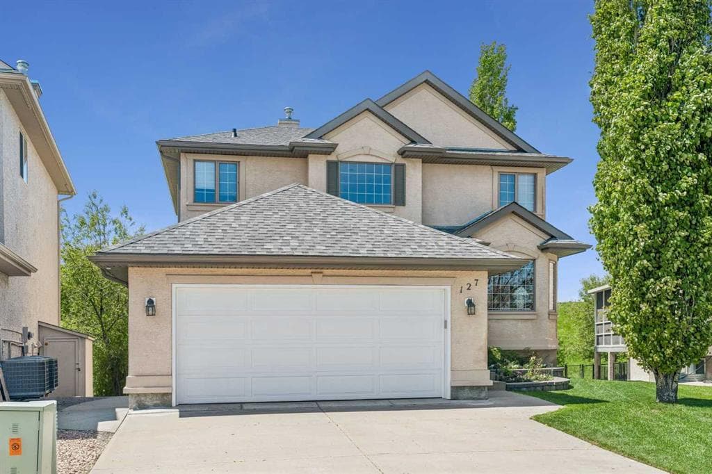 4-bed Detached for sale at 127 Edgeridge Close NW, Calgary