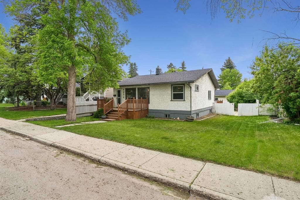 3-bed Detached for sale at 6636 18 Street SE, Calgary