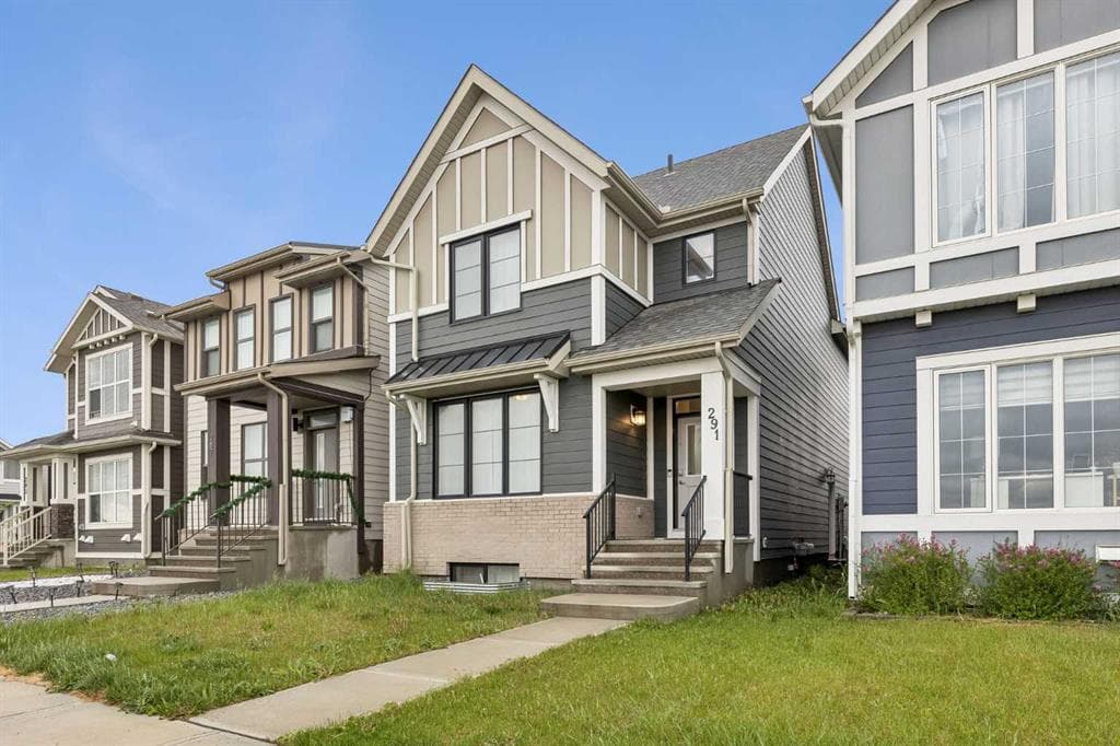 4-bed Detached for sale at 291 Magnolia Square SE, Calgary