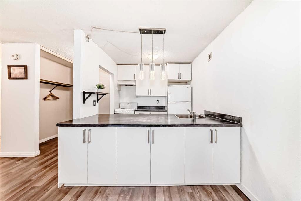 1-bed Apartment for sale at 1403, 221 6 Avenue SE, Calgary