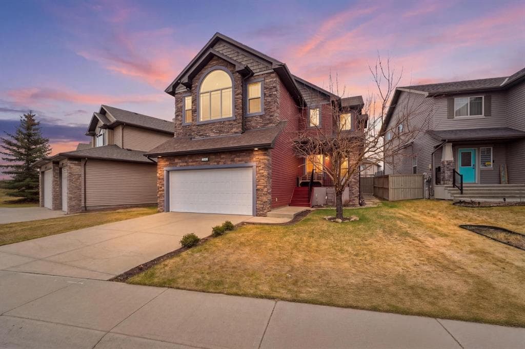 4-bed Detached for sale at 2593 Coopers Circle SW, Airdrie