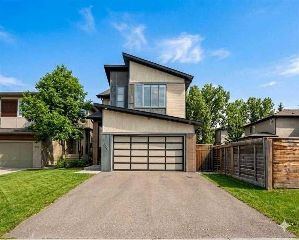 4-bed Detached for sale at 220 Walden Heights SE, Calgary
