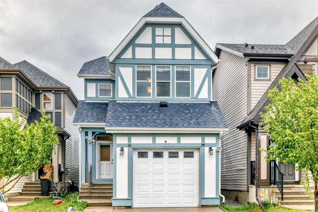 3-bed Detached for sale at 109 New Brighton Park SE, Calgary