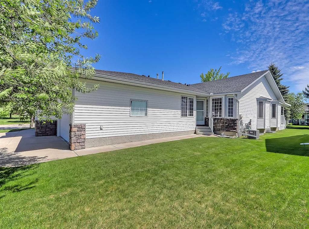 3-bed Semi-detached for sale at 104 Riverside Place NW, High River