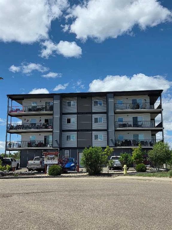 1-bed Apartment for sale at 201, 499 Meadow Lake Court E, Brooks