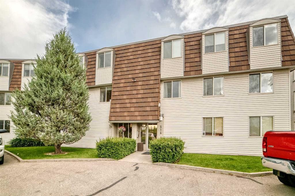 201, 516 Cedar Crescent SW — photo 1