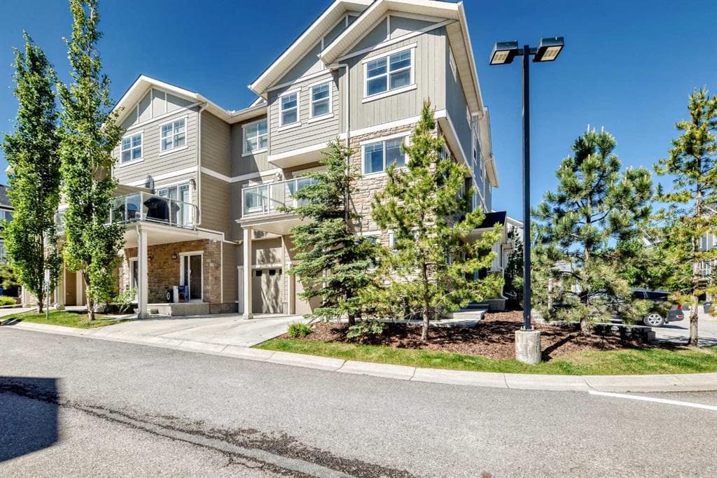 3-bed Townhouse for sale at 201 Evanston Manor NW, Calgary