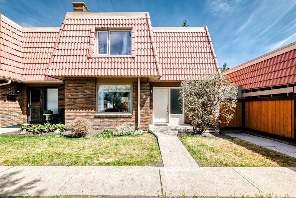 3-bed Townhouse for sale at 8, 714 Willow Park Drive SE, Calgary