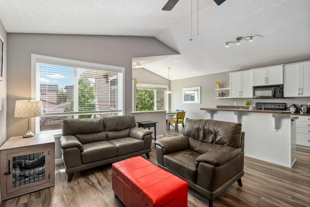 4-bed Detached for sale at 2367 Sagewood Gate SW, Airdrie