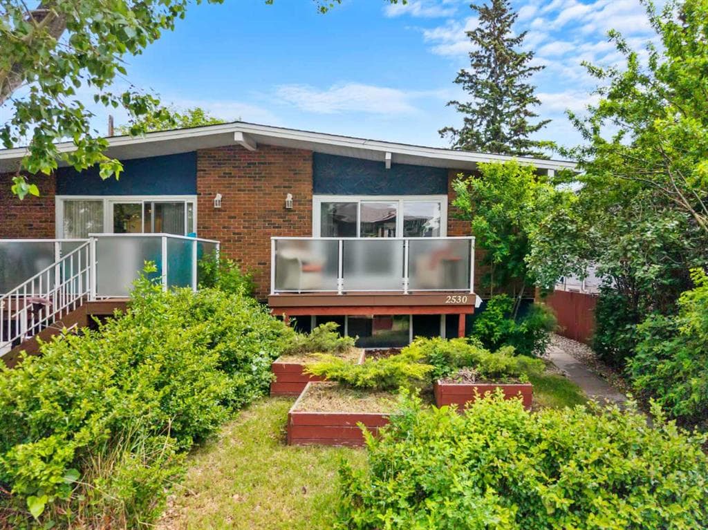 4-bed Semi-detached for sale at 2530 16A Street NW, Calgary