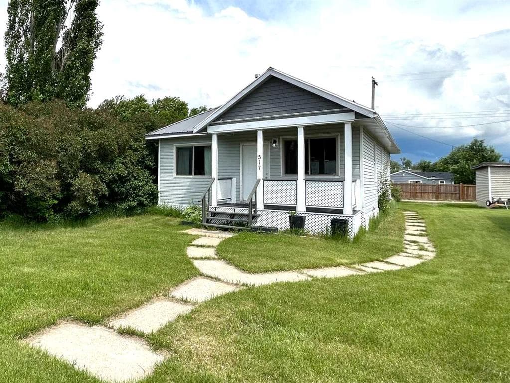 3-bed Detached for sale at 517 Iris Street, Rosemary
