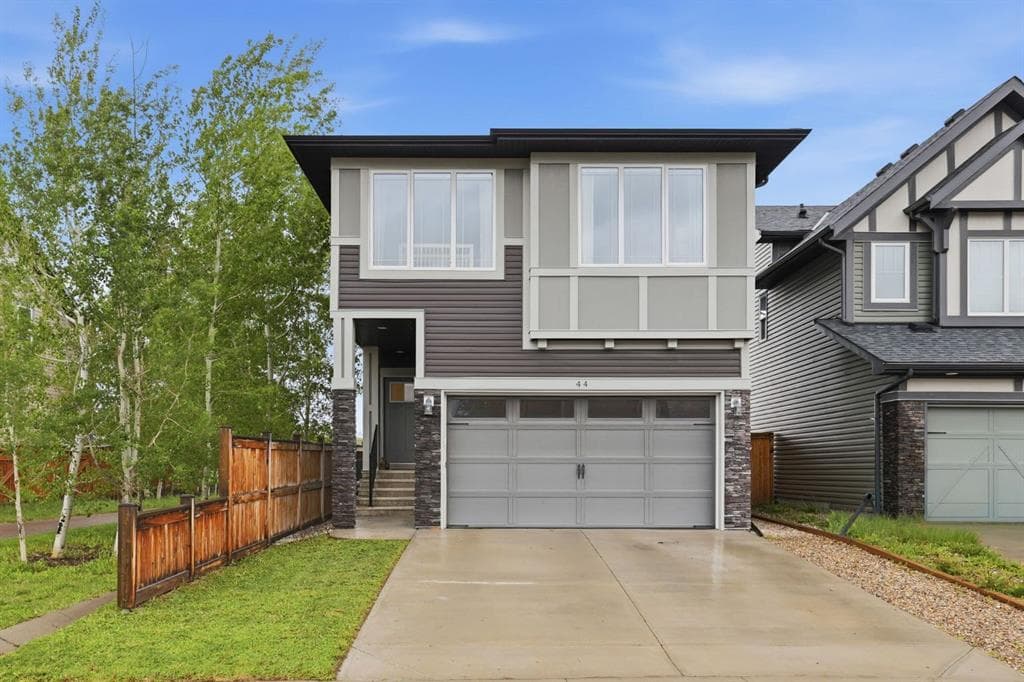 3-bed Detached for sale at 44 Morgan Street, Cochrane