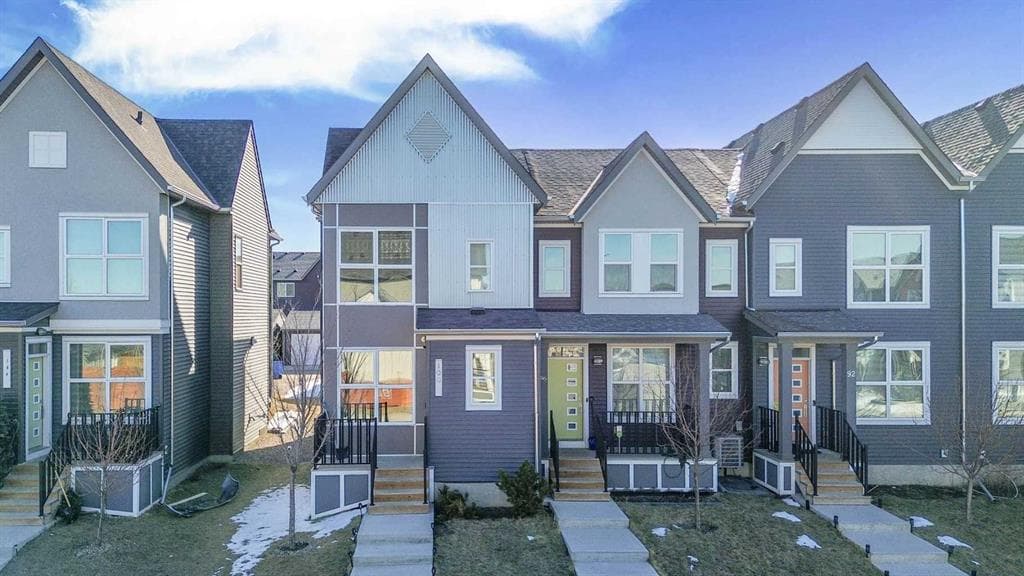 3-bed Townhouse for sale at 100 Carringvue Way NW, Calgary