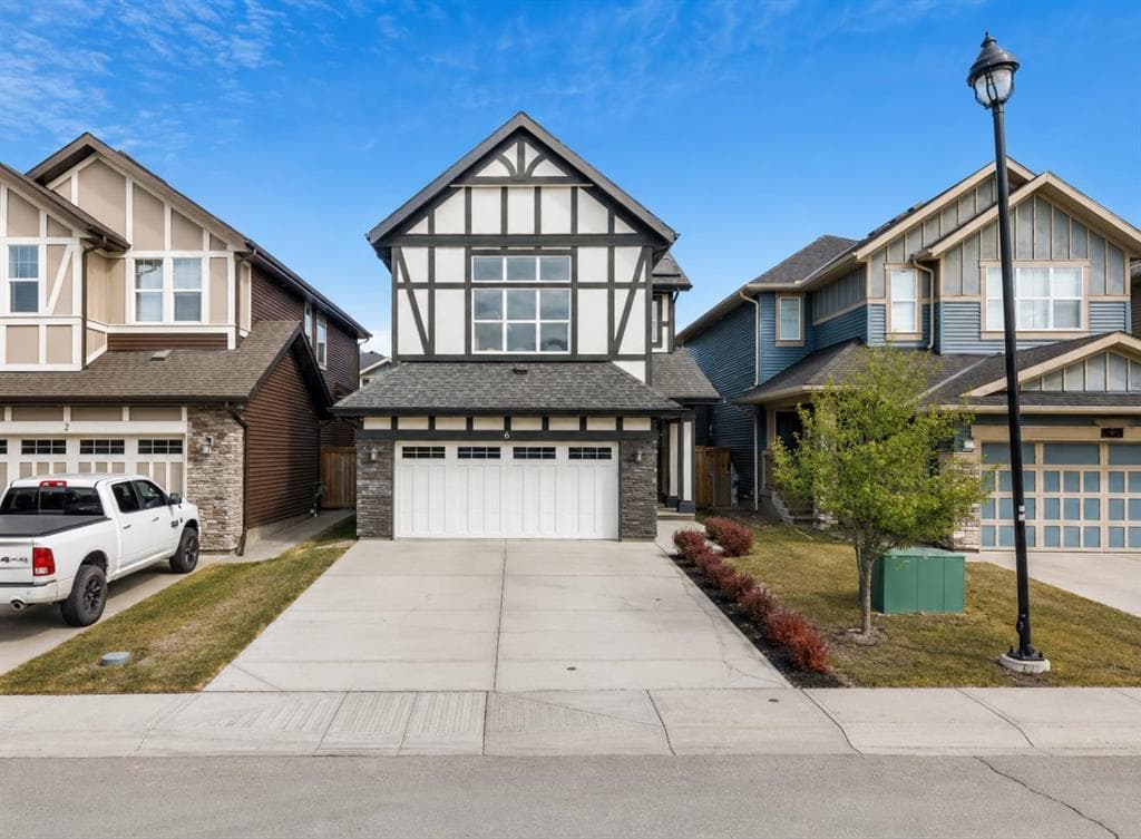 5-bed Detached for sale at 6 Kingsbury Close SE, Airdrie