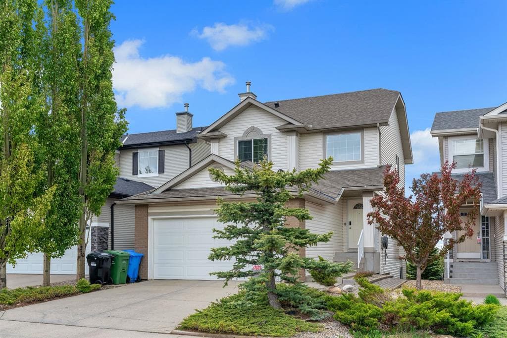 208 Royal Birch Circle NW — photo 1