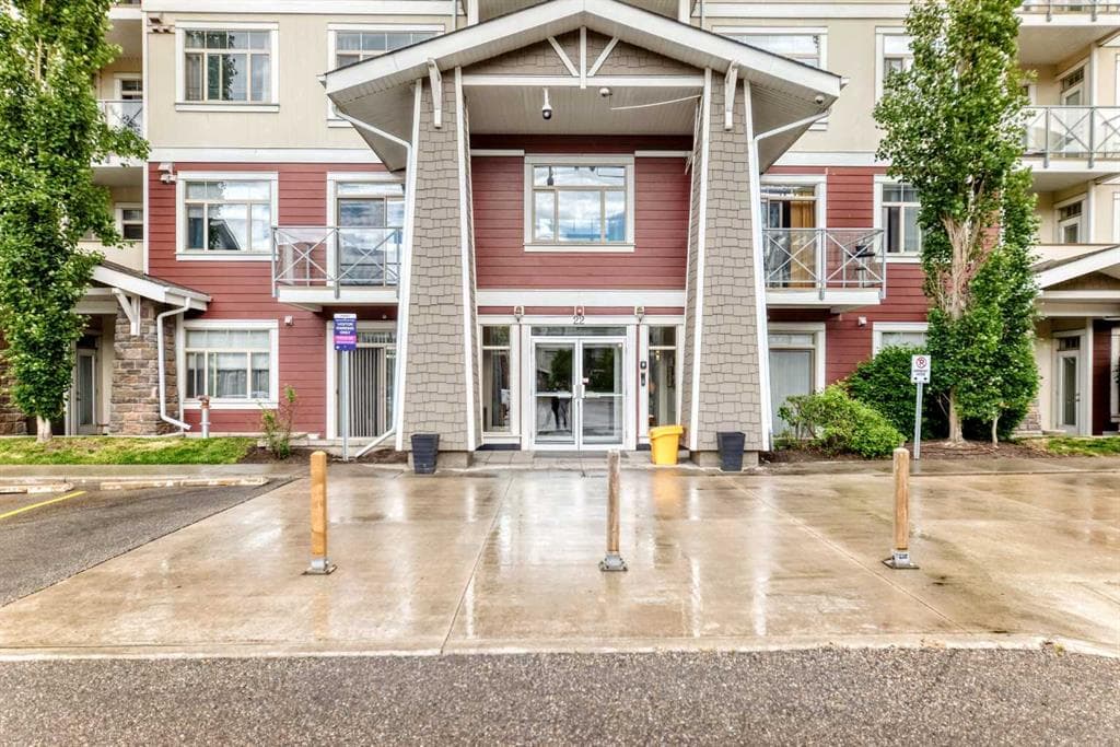 3-bed Apartment for sale at 111, 22 Auburn Bay Link SE, Calgary